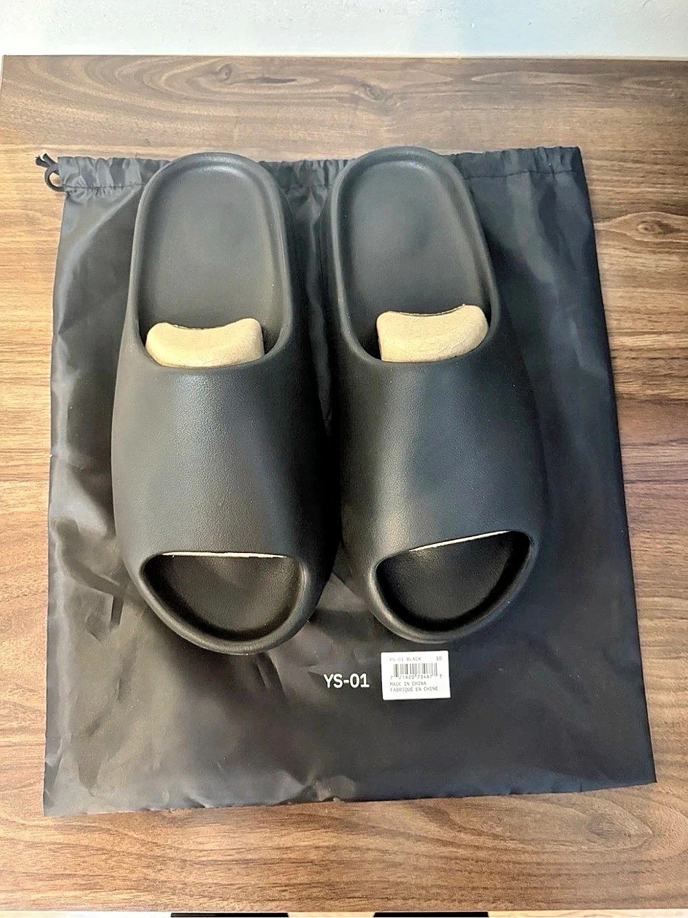 Yeezy YZY YS-01 Slide Black Slides- Size 10